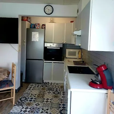 Apartment 2 Chambres, Avec Terrasse/parking *