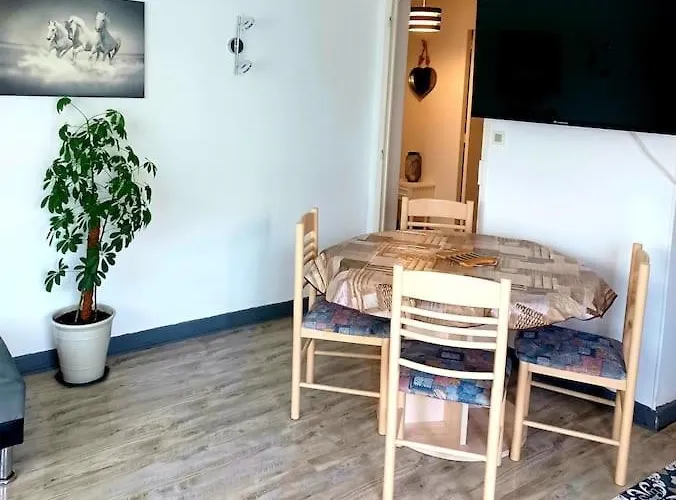 2 Chambres, Avec Terrasse/parking